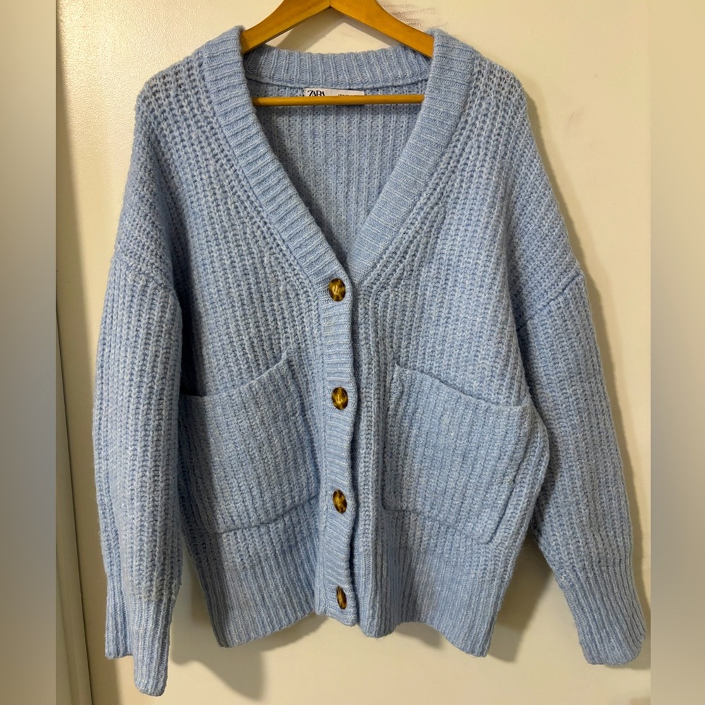 Zara baby-blue sweater/cardigan